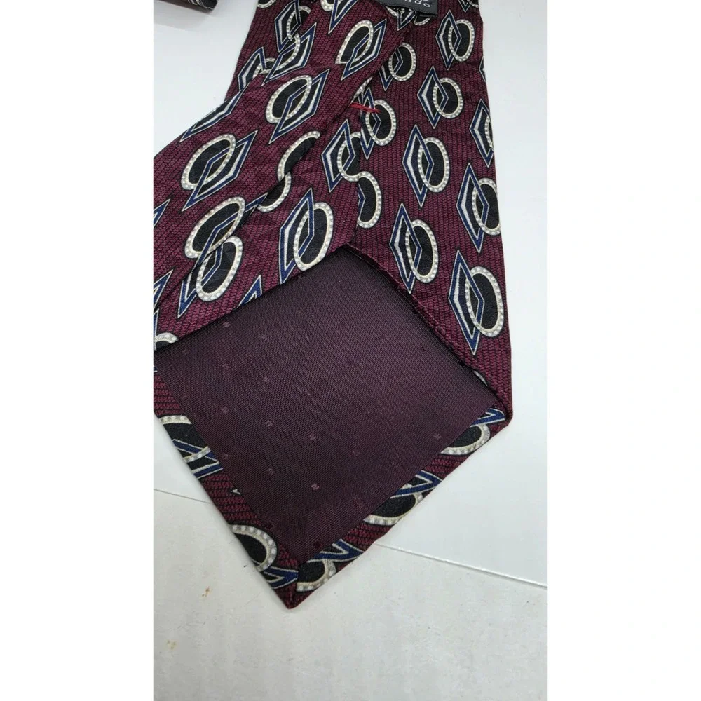 George Machado Maroon Black Geometric 100% Imported Silk Necktie Men's Tie